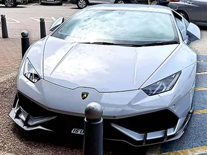 Lamborghini Dihujat Gegara Parkir di Tempat Disabilitas, Faktanya Bikin Kaget Lamborghini Dihujat Gegara Parkir di Tempat Disabilitas, Faktanya Bikin Kaget