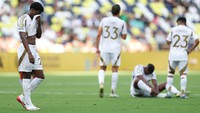 Los Angeles FC juga tersingkir di Grup D. Usai kalah 0-2 dari Chelsea, wakil tuan rumah kembali keok dari Esperance de Tunis 0-1 sehingga menjadi juru kunci dengan nol poin. (Foto: Stuart Franklin - FIFA/FIFA via Getty Images)
