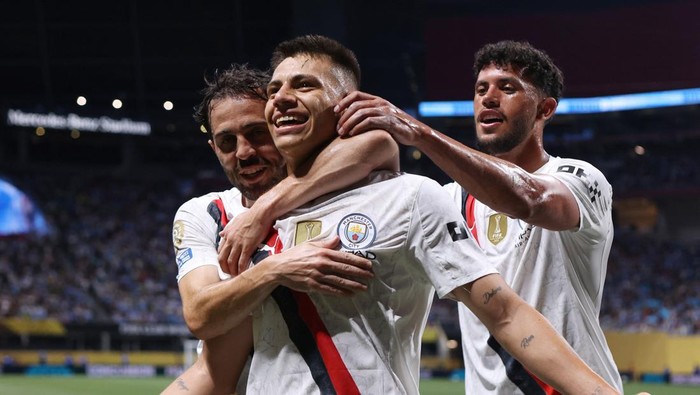 manchester city vs al ain piala dunia antarklub 2025 claudio echeverri Soccer Football - FIFA Club World Cup - Group G - Manchester City v Al Ain - Mercedes-Benz Stadium, Atlanta, Georgia, U.S. - June 22, 2025 Manchester Citys Claudio Echeverri celebrates scoring their second goal IMAGN IMAGES via Reuters/Brett Davis