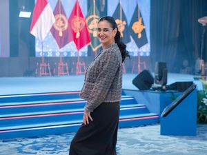 7 Artis Jalani Profesi Baru di Luar Negeri