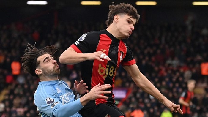 Milos Kerkez Nottingham Forests Portuguese striker #20 Jota Silva (L) vies with Bournemouths Hungarian defender #03 Milos Kerkez (R) during the English Premier League football match between Bournemouth and Nottingham Forest at the Vitality Stadium in Bournemouth, southern England on January 25, 2025. (Photo by Glyn KIRK / AFP) / RESTRICTED TO EDITORIAL USE. No use with unauthorized audio, video, data, fixture lists, club/league logos or live services. Online in-match use limited to 120 images. An additional 40 images may be used in extra time. No video emulation. Social media in-match use limited to 120 images. An additional 40 images may be used in extra time. No use in betting publications, games or single club/league/player publications. /