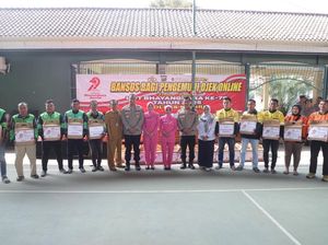 Hari Bhayangkara ke-79, Polres Kediri Ziarah Makam dan Bagi Sembako ke Ojol Hari Bhayangkara ke-79, Polres Kediri Ziarah Makam dan Bagi Sembako ke Ojol
