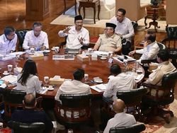 Prabowo Panggil Mensos-Mendikdasmen Ratas di Hambalang, Bahas Sekolah Rakyat