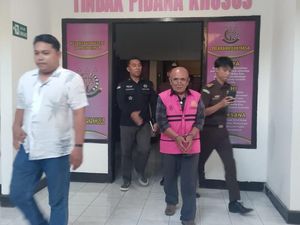 Satu Lagi Tersangka Korupsi Sumur Bor Rp 1,1 Miliar di Lombok Timur Ditahan Satu Lagi Tersangka Korupsi Sumur Bor Rp 1,1 Miliar di Lombok Timur Ditahan