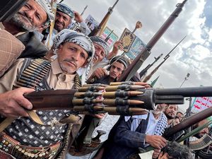 Houthi Tahan 20 Staf PBB dalam Penyerbuan di Yaman Houthi Tahan 20 Staf PBB dalam Penyerbuan di Yaman