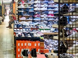 Video: Viral Siswa SMK Patungan Beli Sepatu Buat Temannya yang Kurang Mampu