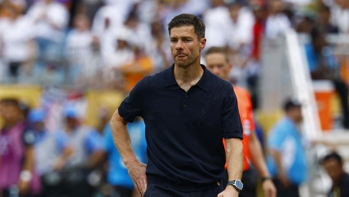 SOCCER-CLUB-RMA-PAC/ Soccer Football - FIFA Club World Cup - Group H - Real Madrid v Pachuca - Bank of America Stadium, Charlotte, North Carolina, U.S. - June 22, 2025 Real Madrid coach Xabi Alonso REUTERS/Susana Vera