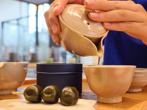 Seru! Ada Taman Hiburan untuk Belajar Teh Langsung di Kyoto