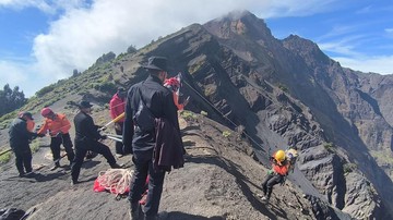 Turis Brasil Jatuh ke Jurang Rinjani, Evakuasi Terkendala Medan-Cuaca