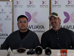 Tora Sudiro Gak Mau Dipanggil Kakek Usai Punya Cucu Tora Sudiro Gak Mau Dipanggil Kakek Usai Punya Cucu