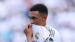 Ini Pesan Gareth Bale untuk Trent Alexander-Arnold
