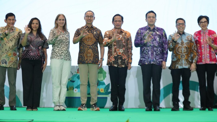 Eddy Soeparno Wakil Ketua MPR RI Fraksi PAN, Eddy Soeparno, menghadiri puncak perayaan Hari Lingkungan Hidup Sedunia 2025 yang digelar Kementerian Lingkungan Hidup dan Kehutanan (KLHK)