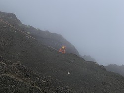 Jasad Turis Brasil Telah Dievakuasi dari Dasar Jurang Gunung Rinjani