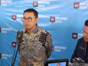 Video: Fadli Zon Bakal Gelar Uji Publik soal Penulisan Ulang Sejarah Video: Fadli Zon Bakal Gelar Uji Publik soal Penulisan Ulang Sejarah