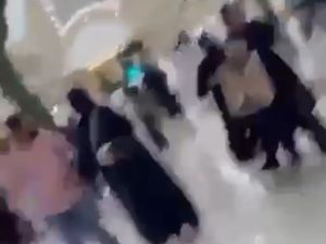 Video: Suasana Panik saat Iran Serang Pangkalan Militer AS di Qatar Video: Suasana Panik saat Iran Serang Pangkalan Militer AS di Qatar