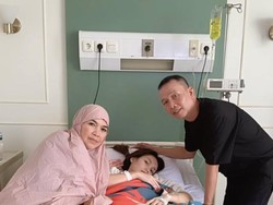 Kelelahan, Ayu Ting Ting Dirawat di Rumah Sakit