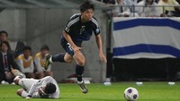 Tottenham punya bek tengah baru asal Jepang, yakni Kota Takai. Usianya masih 20 tahun (Masashi Hara/Getty Images)