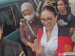 Sidang Perdana, Nikita Mirzani Gak Sabar Dengar Dakwaan Dugaan Pemerasan