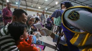 Potret WNI Tiba di Tanah Air Usai Dievakuasi dari Konflik Iran