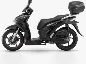 Diam-diam QJMotor Punya Skutik Klasik Modern Buat Lawan Honda SH125i Diam-diam QJMotor Punya Skutik Klasik Modern Buat Lawan Honda SH125i
