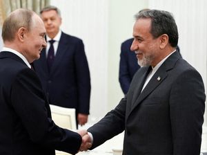 Rusia-Iran Sepakat Lawan Tekanan AS