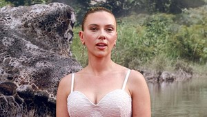 Scarlett Johansson Gapai Mimpi Main Bareng Dinosaurus