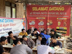Cerita Warung di Semarang Gratiskan Soto Tiap Selasa: Kalau Jumat Sudah Banyak