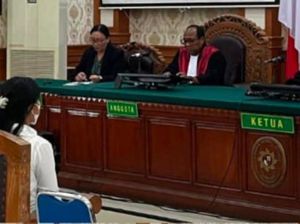 Korupsi Rp 3,2 Miliar, Eks Pegawai Bank BUMN Divonis 5,5 Tahun Bui Korupsi Rp 3,2 Miliar, Eks Pegawai Bank BUMN Divonis 5,5 Tahun Bui