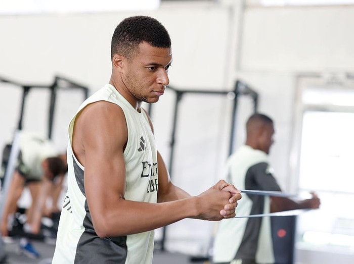 PALM BEACH, FLORIDA - JUNE 23: Kylian Mbappe  of Real Madrid exercising inside the gym on June 23, 2025 in Palm Beach, Florida. (Photo by Pedro Castillo/Real Madrid via Getty Images)