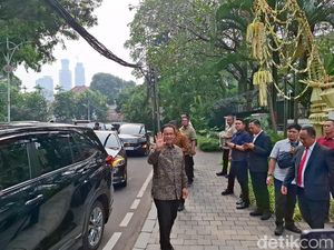 Video: Cerita Anies Bertemu Megawati di Akad Nikah Anak Pramono Video: Cerita Anies Bertemu Megawati di Akad Nikah Anak Pramono