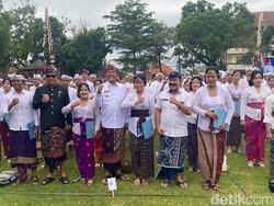 2.466 PPPK di Karangasem Terima SK, Gus Par Ingatkan Disiplin dan Dedikasi