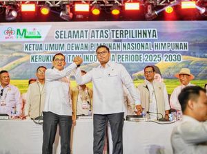 Fadli Zon Serahkan Tongkat Kepemimpinan HKTI ke Wamentan Sudaryono Fadli Zon Serahkan Tongkat Kepemimpinan HKTI ke Wamentan Sudaryono