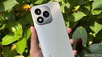 Mengenggam Honor 400 Lite Rasa iPhone 16 Pro