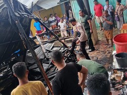 Kebakaran di Pasar Lembor Manggarai Barat, Dua Bangunan Hangus