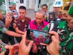 Caplok Lahan Kemenag Senilai Rp 54 M, Mantan Kepala BPN & PPAT Ditahan Caplok Lahan Kemenag Senilai Rp 54 M, Mantan Kepala BPN & PPAT Ditahan