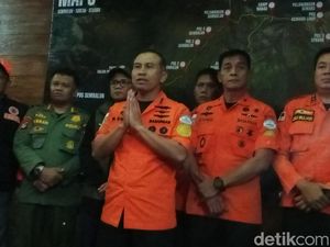 Basarnas Beberkan Kronologi Evakuasi Jenazah Turis Brasil di Rinjani Basarnas Beberkan Kronologi Evakuasi Jenazah Turis Brasil di Rinjani