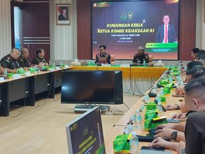 Komjak Ingatkan Jaksa Jaga Kepercayaan Presiden: Jangan Petantang-petenteng Komjak Ingatkan Jaksa Jaga Kepercayaan Presiden: Jangan Petantang-petenteng