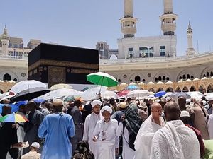 Kemenag Gandeng BPS Survei Kepuasan Jemaah Haji RI Tahun Ini Kemenag Gandeng BPS Survei Kepuasan Jemaah Haji RI Tahun Ini