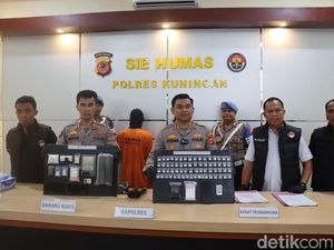 2 Pengedar Narkoba di Kuningan Ditangkap, 181,25 Gram Sabu Disita 2 Pengedar Narkoba di Kuningan Ditangkap, 181,25 Gram Sabu Disita