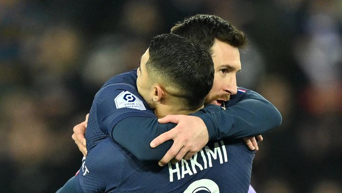 Hakimi Sambut Reuni dengan Messi: Tak Ada Teman di Lapangan!