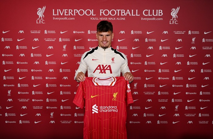 KIRKBY, ENGLAND - JUNE 26: (THE SUN OUT, THE SUN ON SUNDAY OUT) Milos Kerkez new signing for Liverpool FC at AXA Training Centre on June 26, 2025 in Kirkby, England. (Photo by Andrew Powell/Liverpool FC via Getty Images)