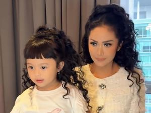 Gemas Maksimal, Ameena Minta Pakai Wig demi Ikuti Gaya Kris Dayanti Gemas Maksimal, Ameena Minta Pakai Wig demi Ikuti Gaya Kris Dayanti