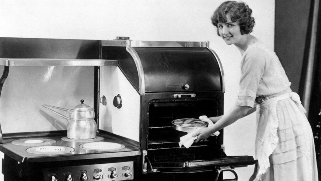 Barang-Barang Canggih di Dapur Tahun 1900-an, Ada yang Masih Dipakai? Barang-Barang Canggih di Dapur Tahun 1900-an, Ada yang Masih Dipakai?
