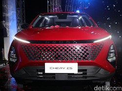 Alasan Chery Belum Mau Copot Emblem Omoda di Mobil-mobilnya