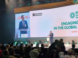 Dirut BSI: Ekonomi Syariah Harus Jadi Arus Utama Ekonomi Nasional Dirut BSI: Ekonomi Syariah Harus Jadi Arus Utama Ekonomi Nasional