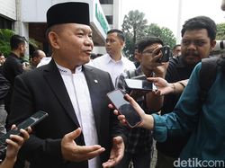 Isi Garasi Dudung Abdurachman yang Dilantik Jadi KSP