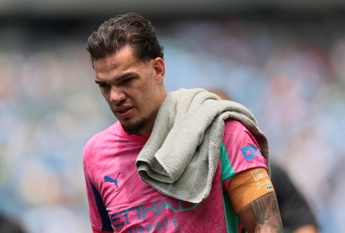 Soccer Football - FIFA Club World Cup - Group G - Manchester City v Wydad Casablanca - Lincoln Financial Field, Philadelphia, Pennsylvania, U.S. - June 18, 2025 Manchester City's Ederson during the match IMAGN IMAGES via Reuters/Caean Couto