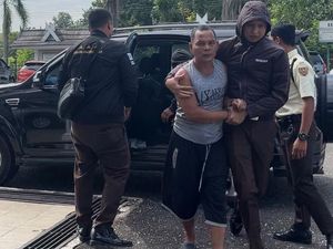 Eks Kades di Sarolangun Terpidana Korupsi Dana Desa yang 3 Tahun DPO Ditangkap Eks Kades di Sarolangun Terpidana Korupsi Dana Desa yang 3 Tahun DPO Ditangkap