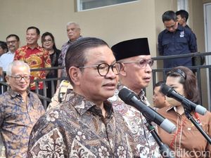 Video: Pramono Tinjau Acara Sunatan Massal-Umrah Gratis Warga Jakut Video: Pramono Tinjau Acara Sunatan Massal-Umrah Gratis Warga Jakut