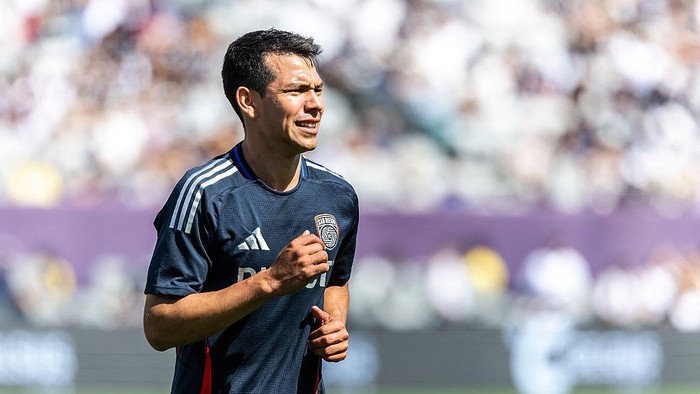 SAN DIEGO, CALIFORNIA - MAY 24:  Hirving Lozano #11 of San Diego FC looks on during the MLS match between San Diego FC and LA Galaxy at Snapdragon Stadium on May 24, 2025 in San Diego, California. (Photo by Francisco Vega/Getty Images)